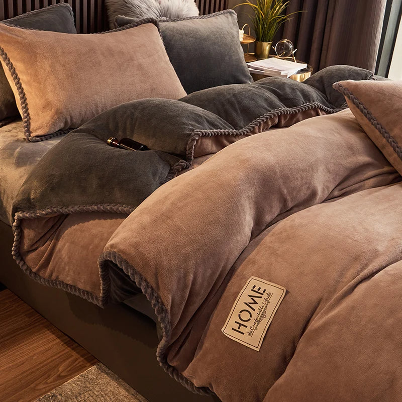 Duvet cover in Velor for Ultimate Comfort | VelvetLuxury