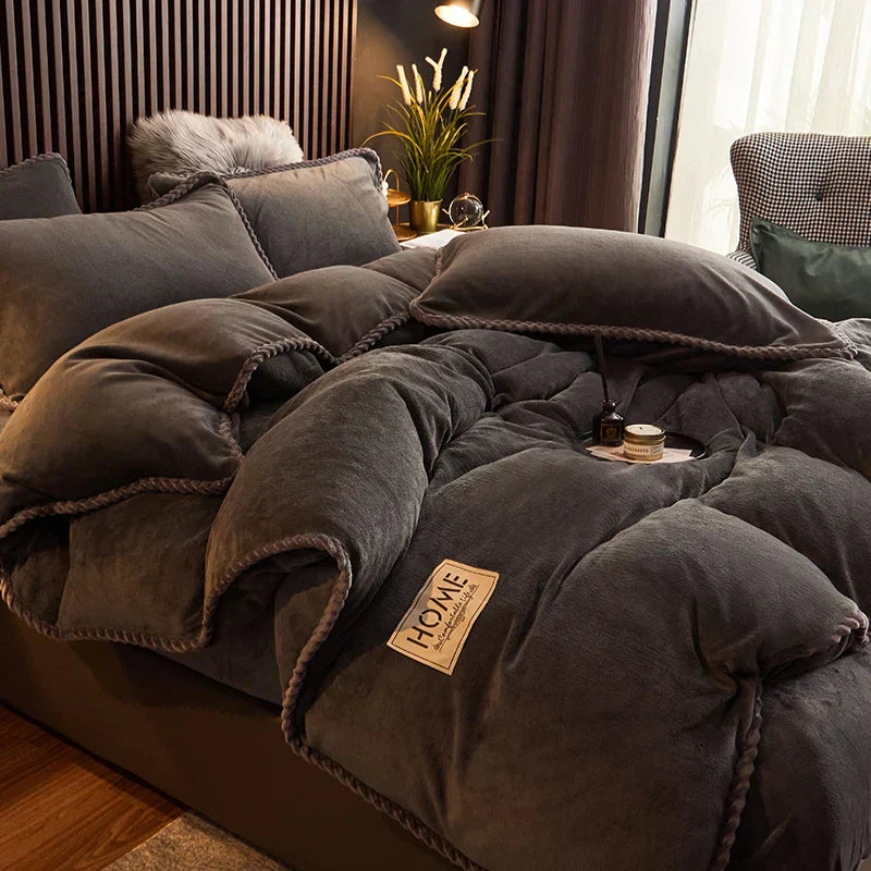 Duvet cover in Velor for Ultimate Comfort | VelvetLuxury