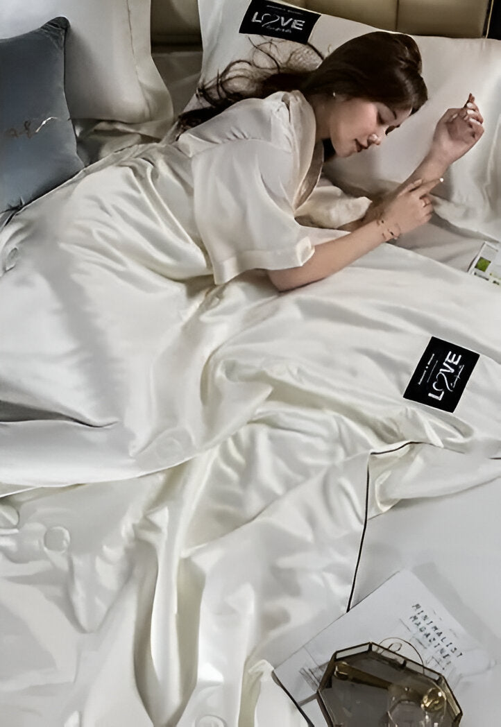 Soft and Breathable Satin Silk Bedding | AllSeasonLuxe