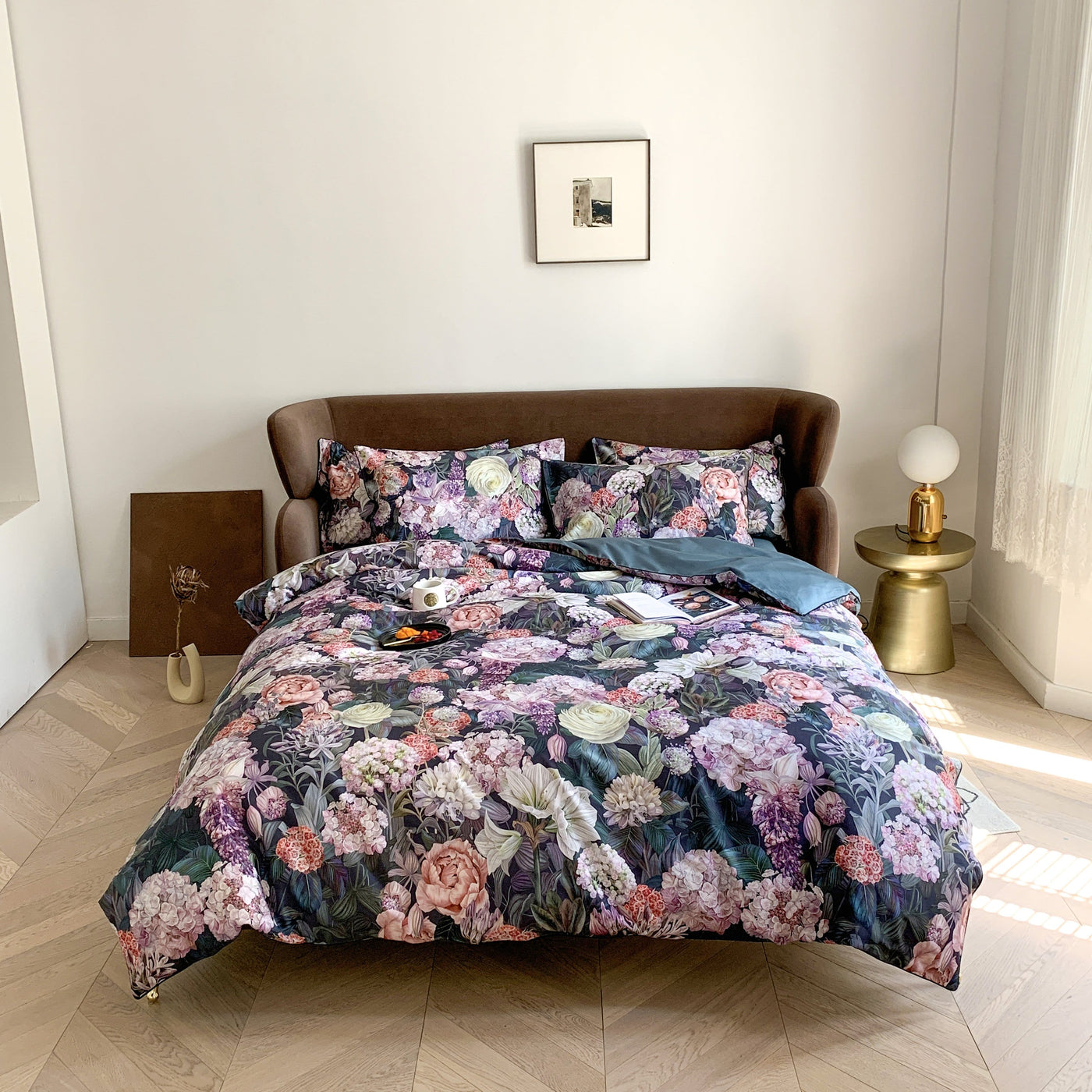 LuxeNest Amorose Bedding Set