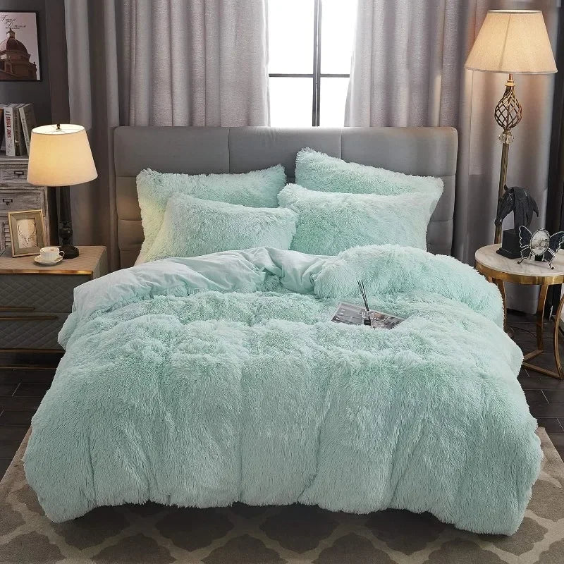 Soft and Comfortable Duvet Cover in Shaggy Faux Fur | VelvetDream