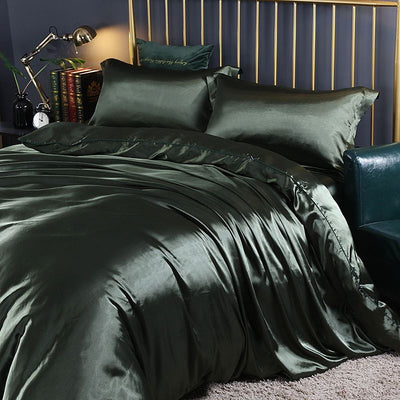 Luxury Set (4 parts) in Silk Satin - Duvet Cover, 2 Pillowcases and Sheet | LuxeSilk