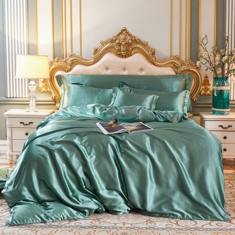 Luxury Set (4 parts) in Silk Satin - Duvet Cover, 2 Pillowcases and Sheet | LuxeSilk