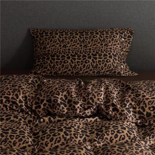 WildNest Leo Print Bedding Set