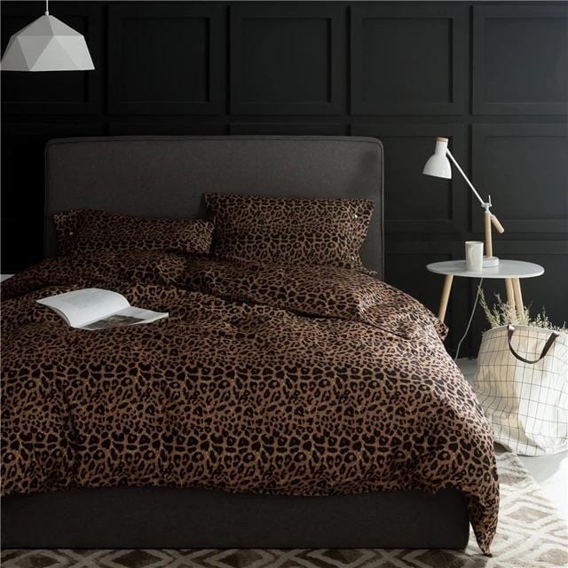 WildNest Leo Print Bedding Set